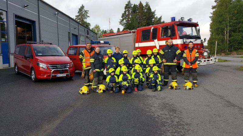 Sääksjärven VPK:n rakennus, varusteet ja kalusto saivat päivitystä